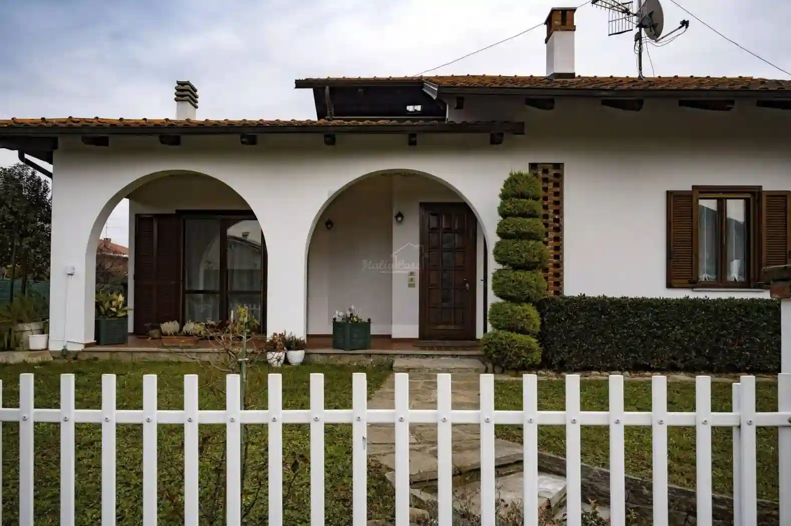 Villa - foto 2