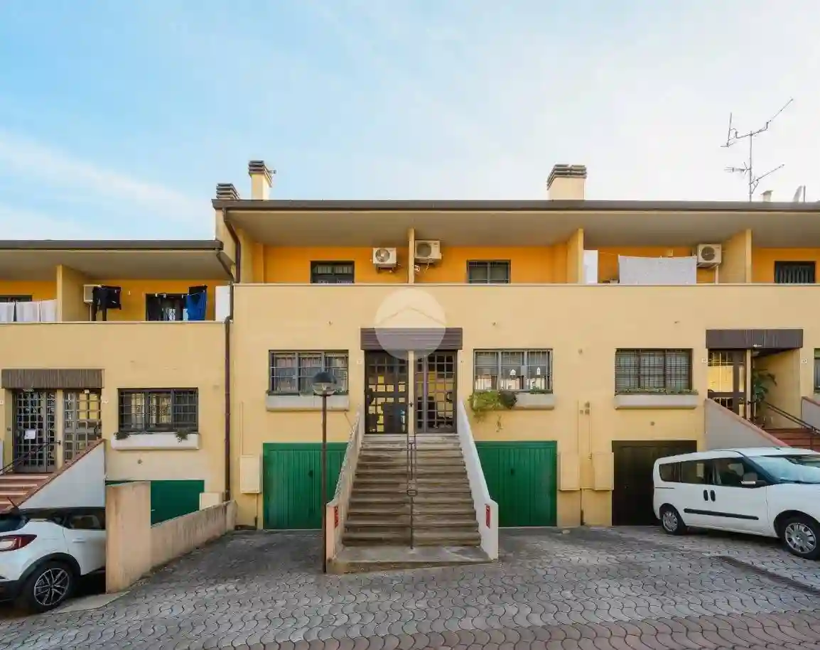 Villetta a schiera - foto 2