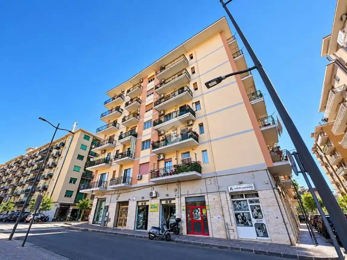 Appartamento in vendita a Salerno