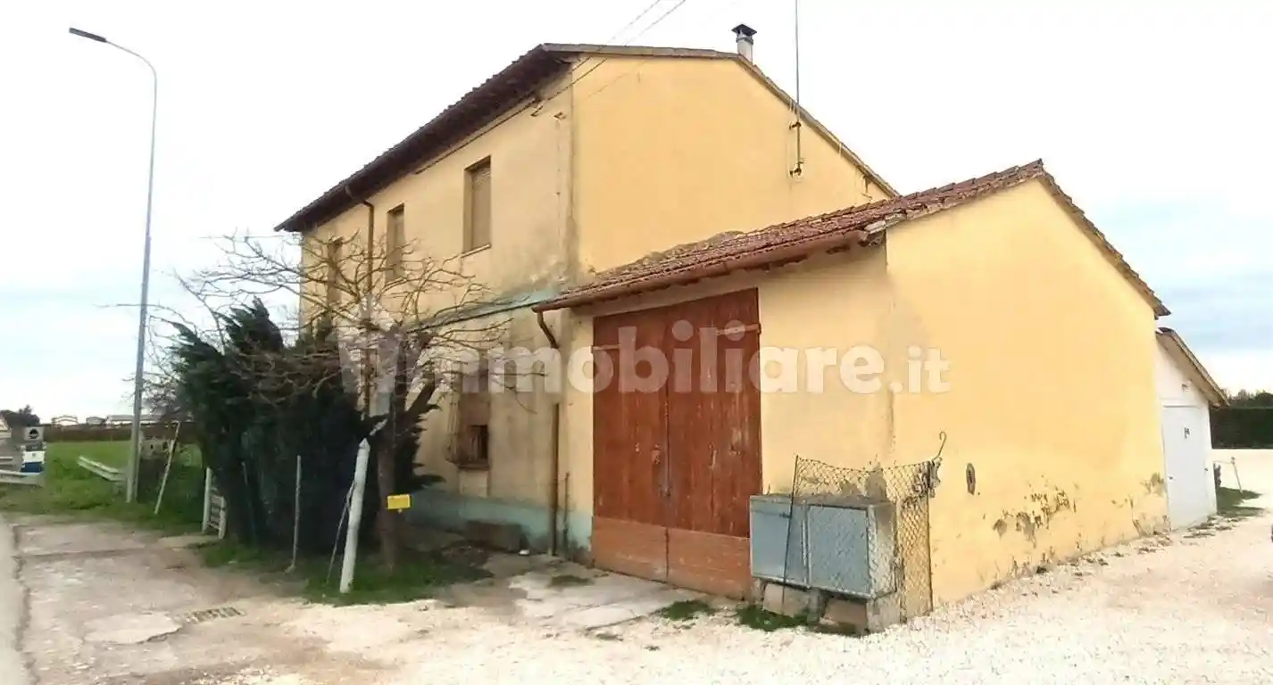 Casa indipendente in vendita a Faenza