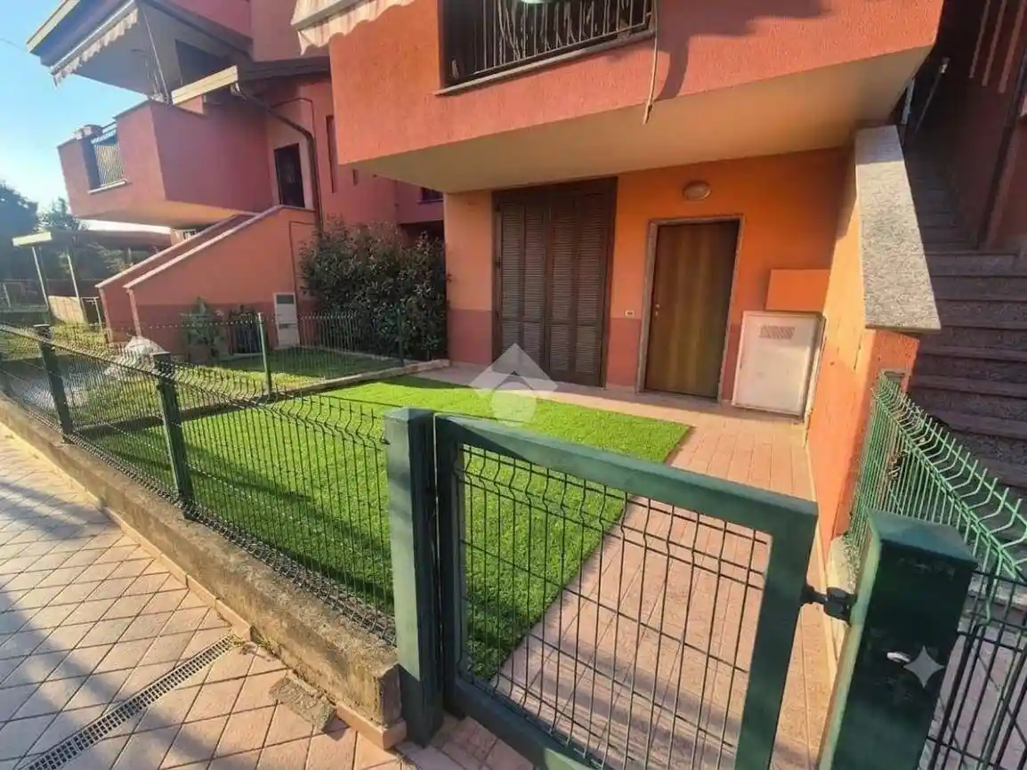 Appartamento in vendita a Roncello