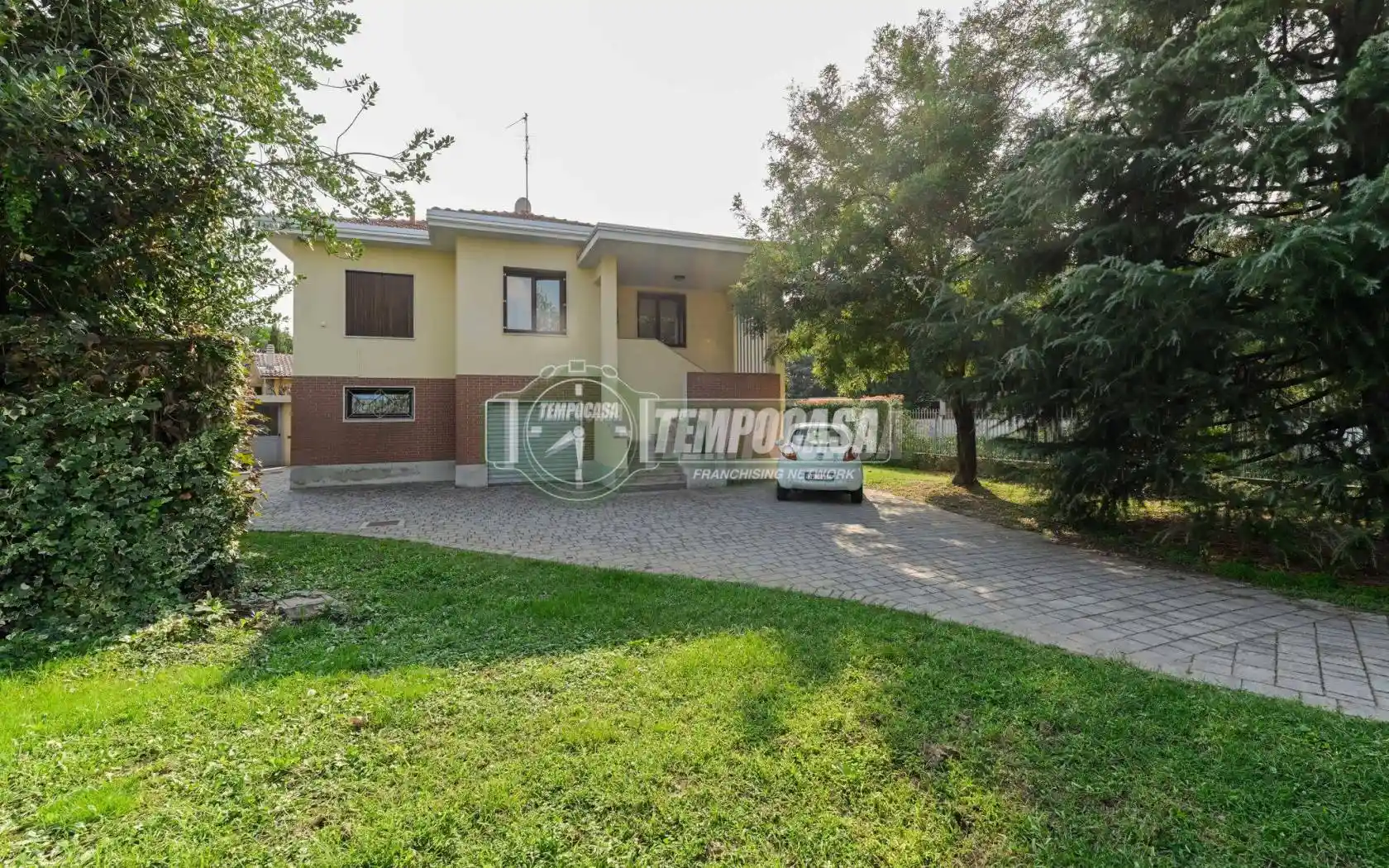 Villa in vendita a Vimercate