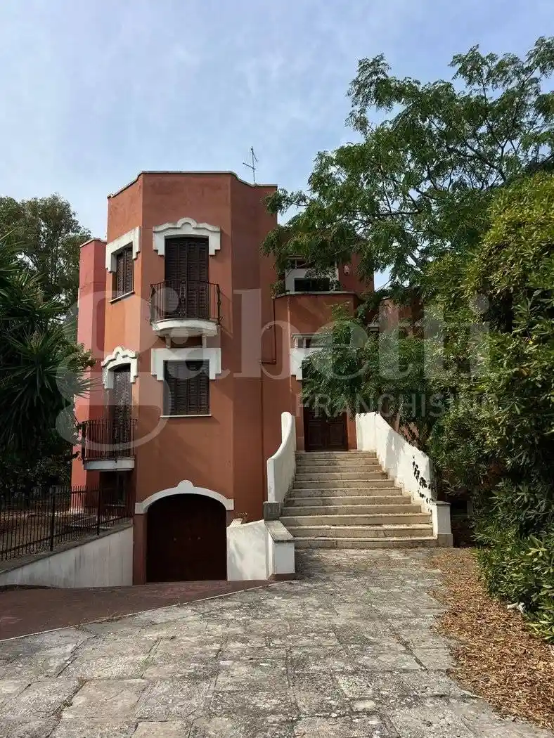 Villa in vendita a Bari