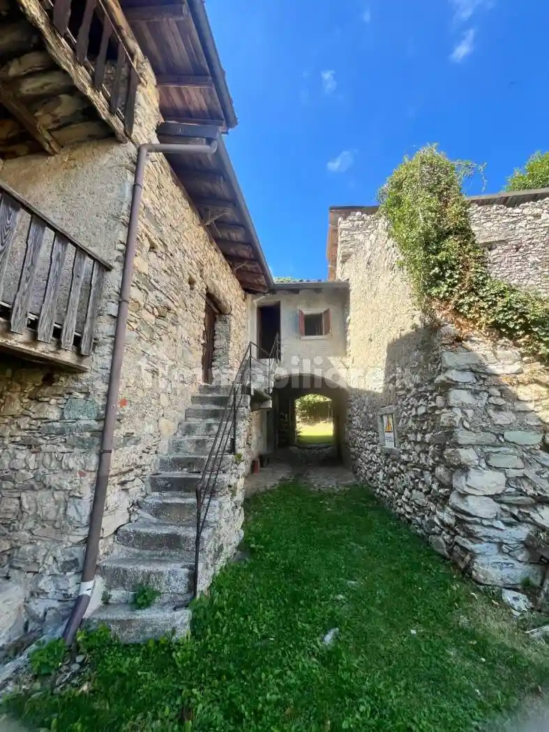 Rustico - Casale in vendita a Valbrona