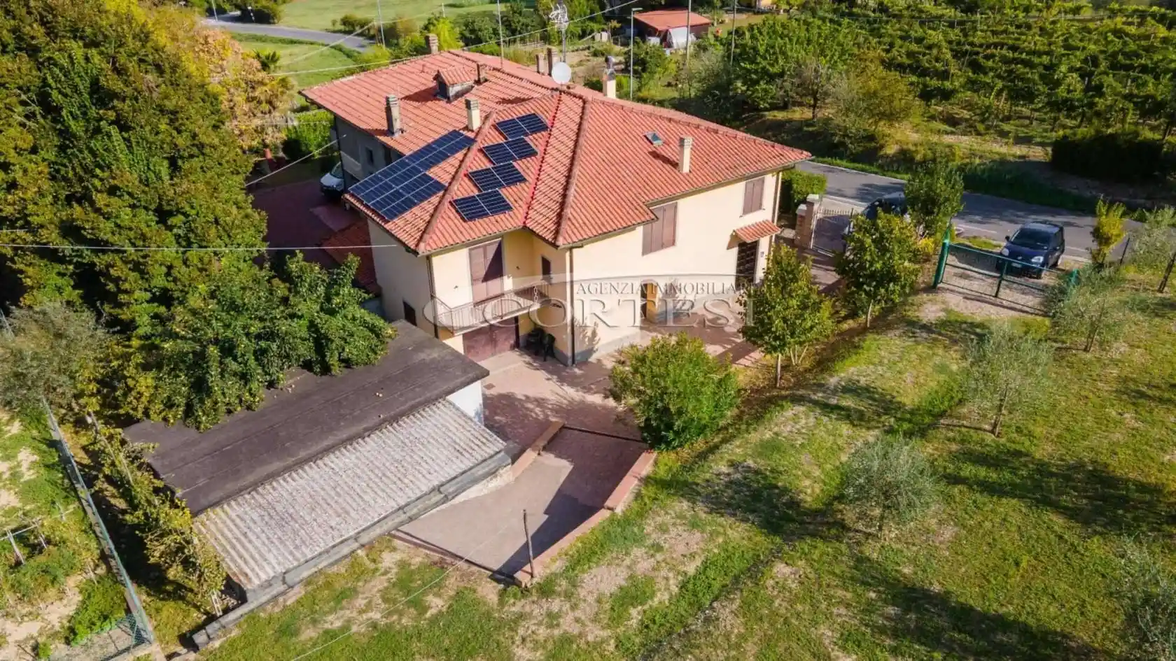 Casa indipendente in vendita a Arezzo