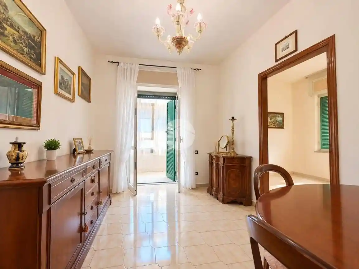 Appartamento in vendita a Napoli