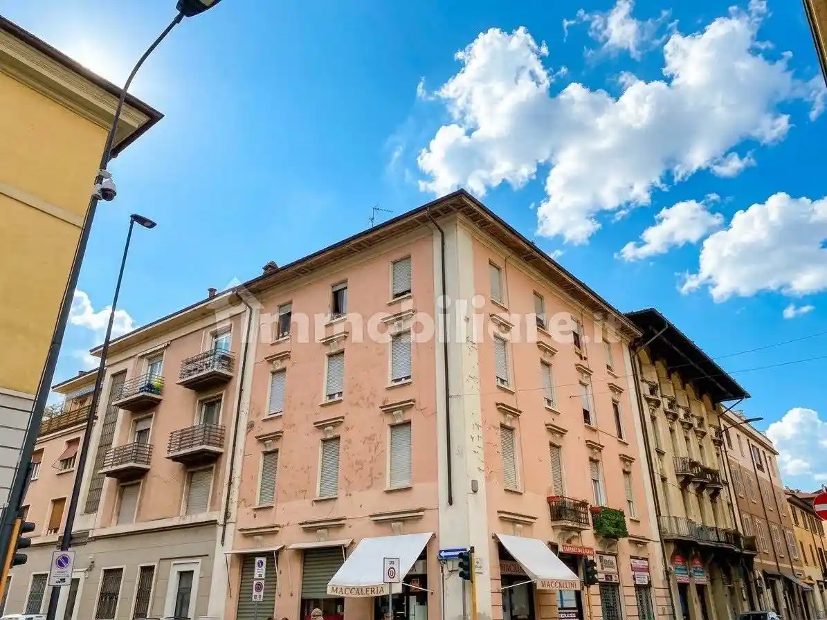 Appartamento in vendita a Brescia