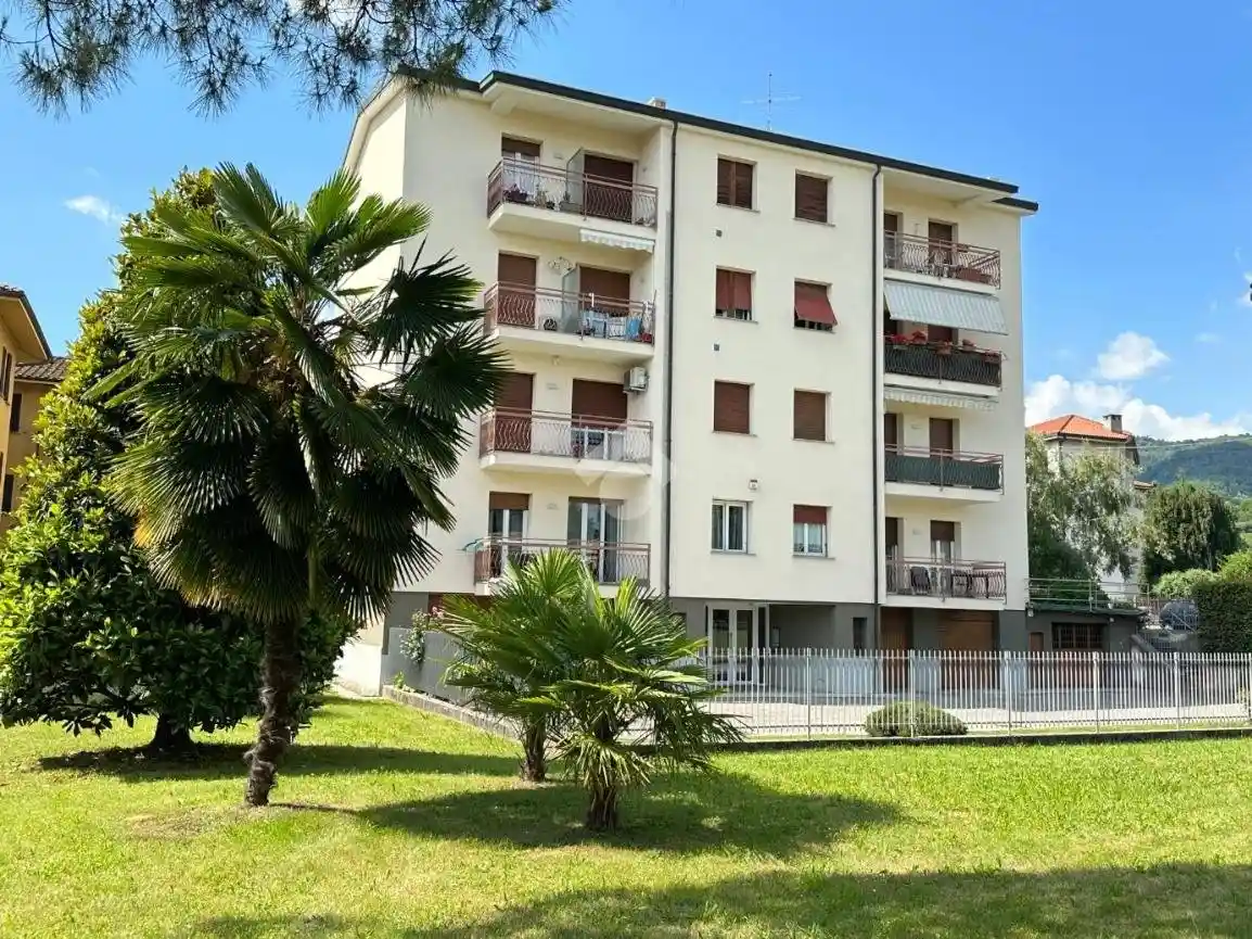 Appartamento in vendita a Olgiate Molgora