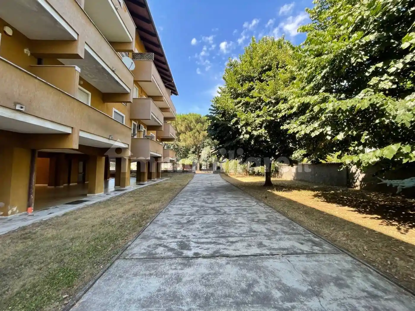 Appartamento in vendita a Buscate