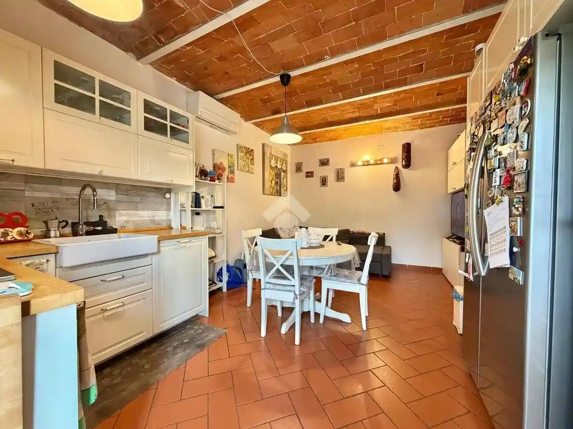 Casa indipendente in vendita a Quarrata