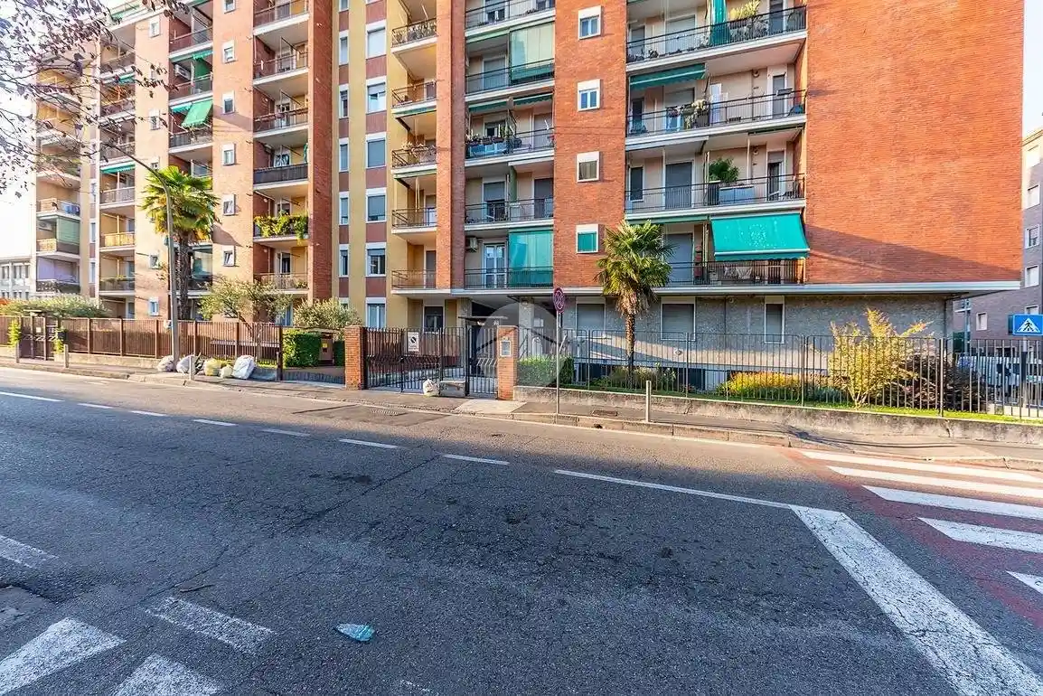 Appartamento in vendita a Baranzate