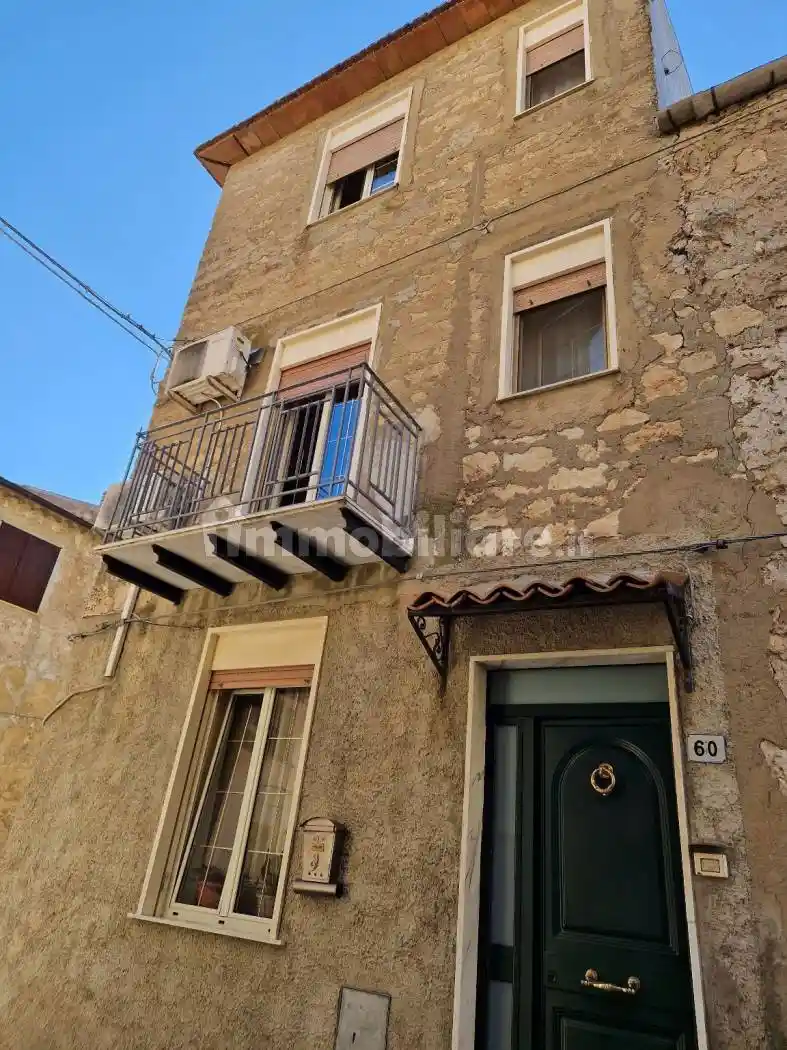 Casa indipendente in vendita a Marianopoli