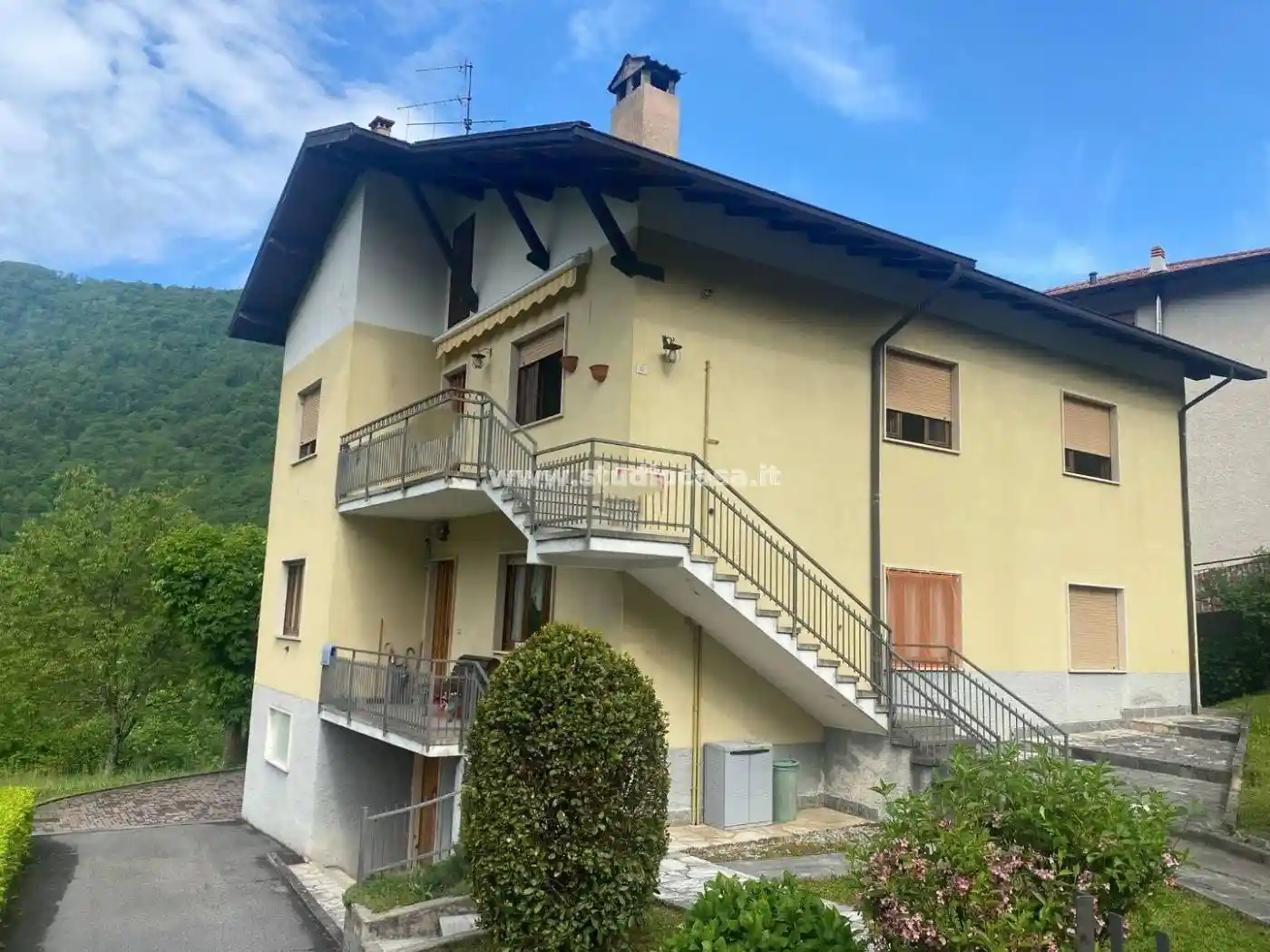 Villa in vendita a Algua