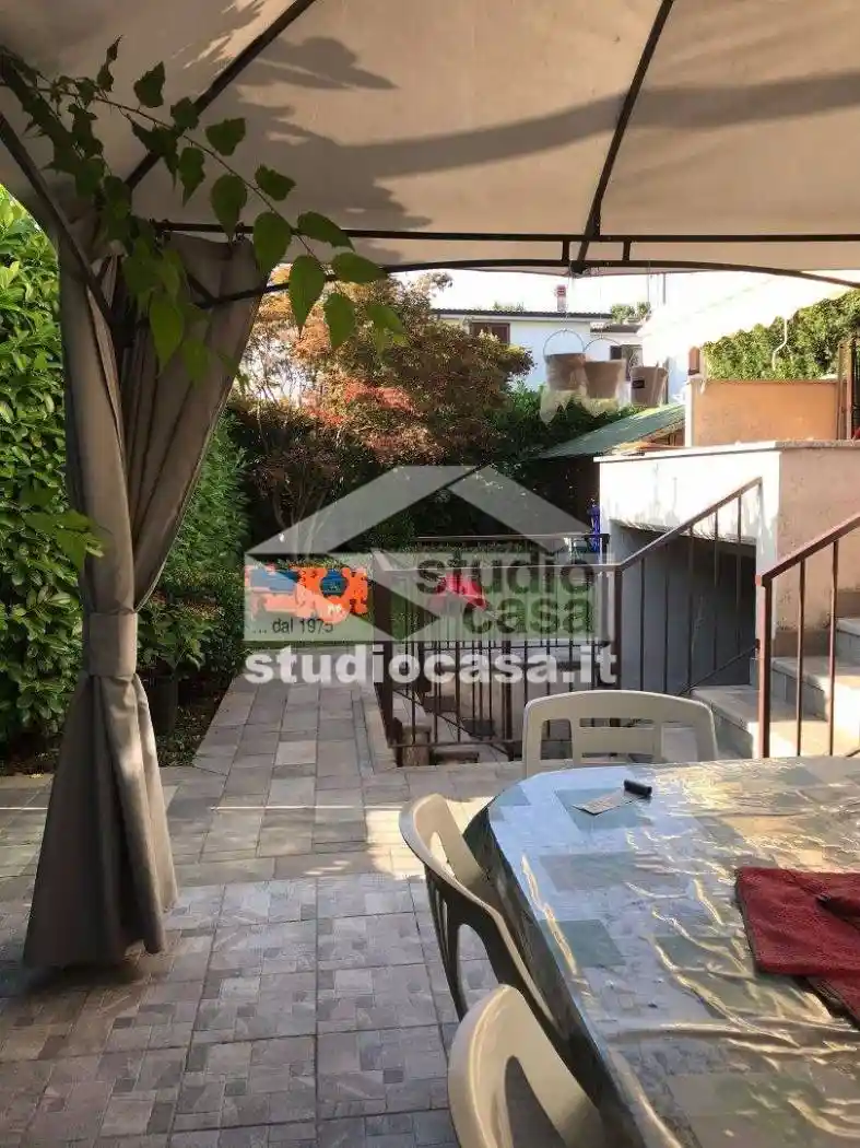Villa in vendita a Settala