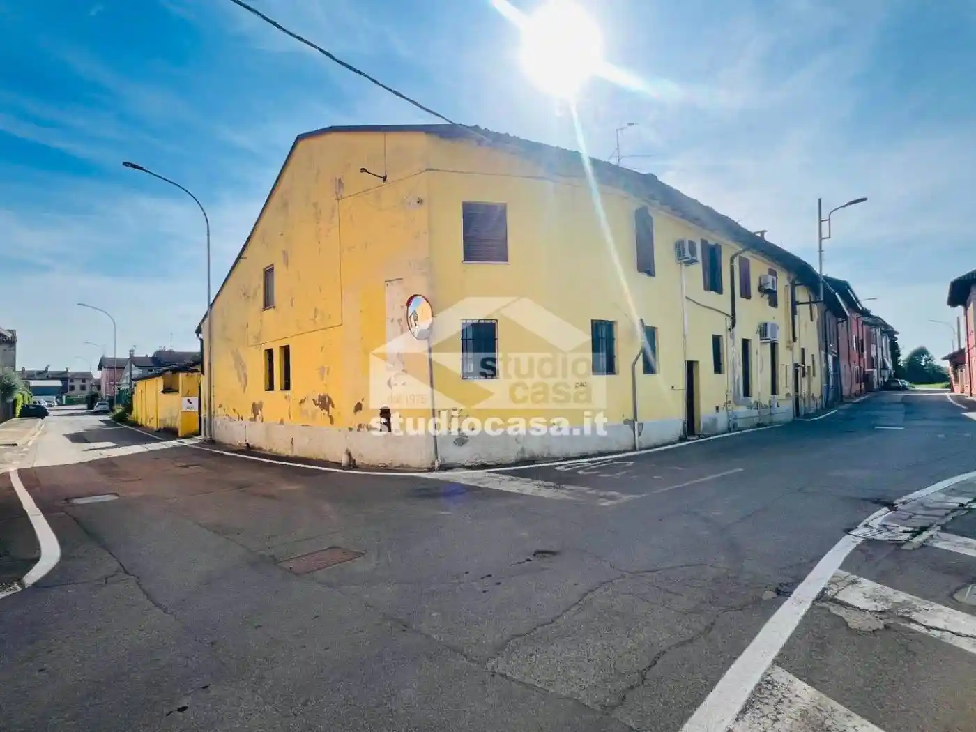 Palazzo - Edificio in vendita a Crema