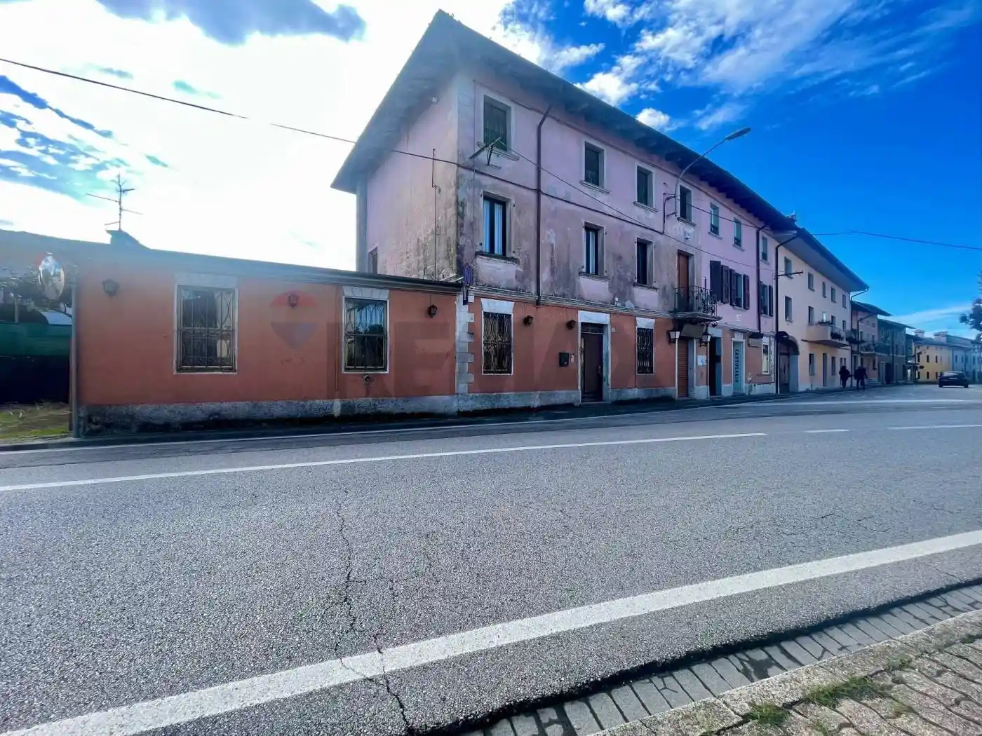 Palazzo - Edificio in vendita a Pasian di Prato
