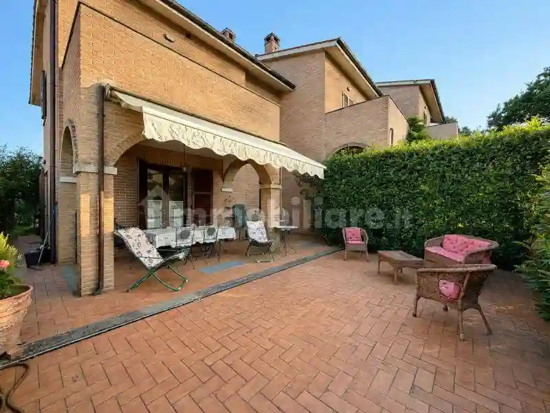 Villetta a schiera - foto 2