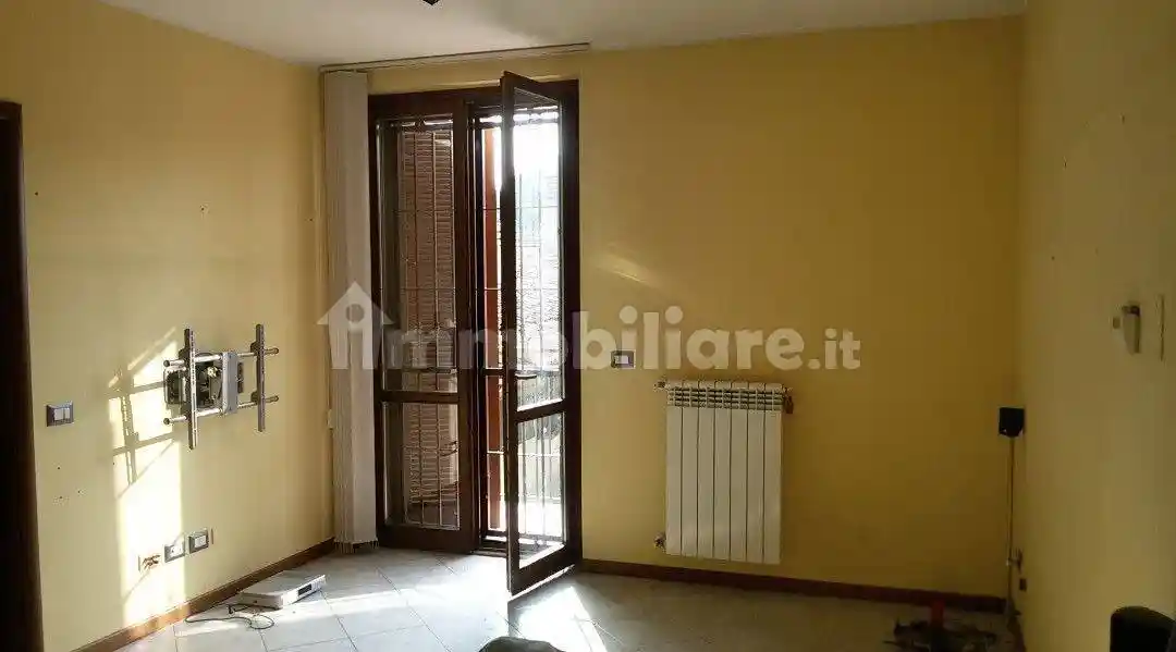 Appartamento in vendita a Battuda