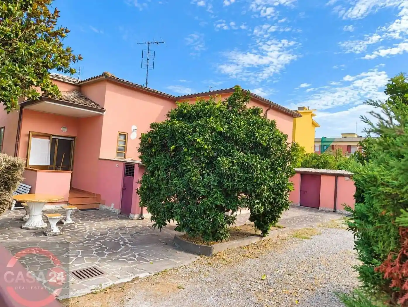 Villa in vendita a Latina