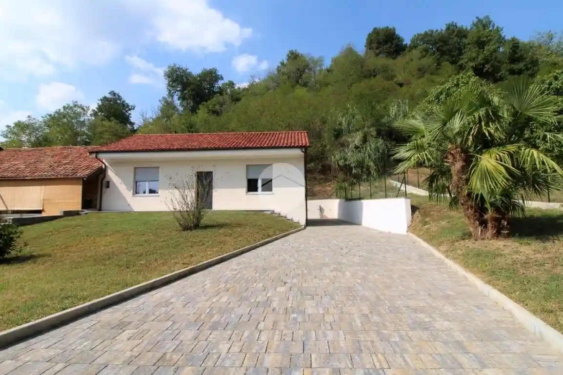 Villa in vendita a Sommariva Perno