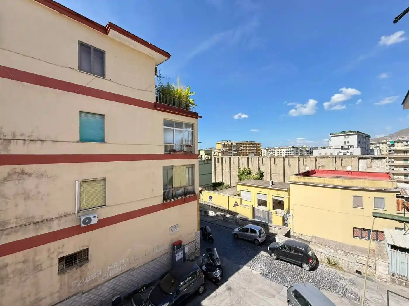 Appartamento in vendita a Napoli