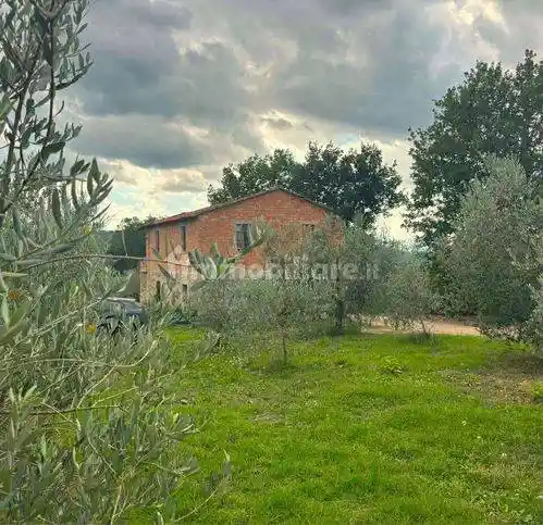Rustico - Casale in vendita a Gualdo Cattaneo