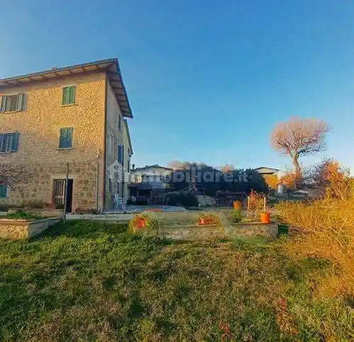 Rustico - Casale in vendita a Gualdo Cattaneo