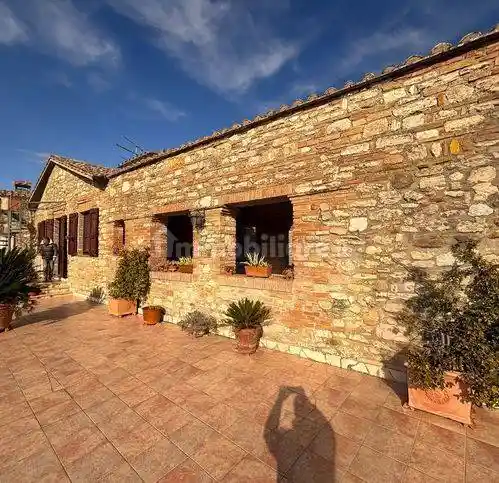 Villa in vendita a Corciano