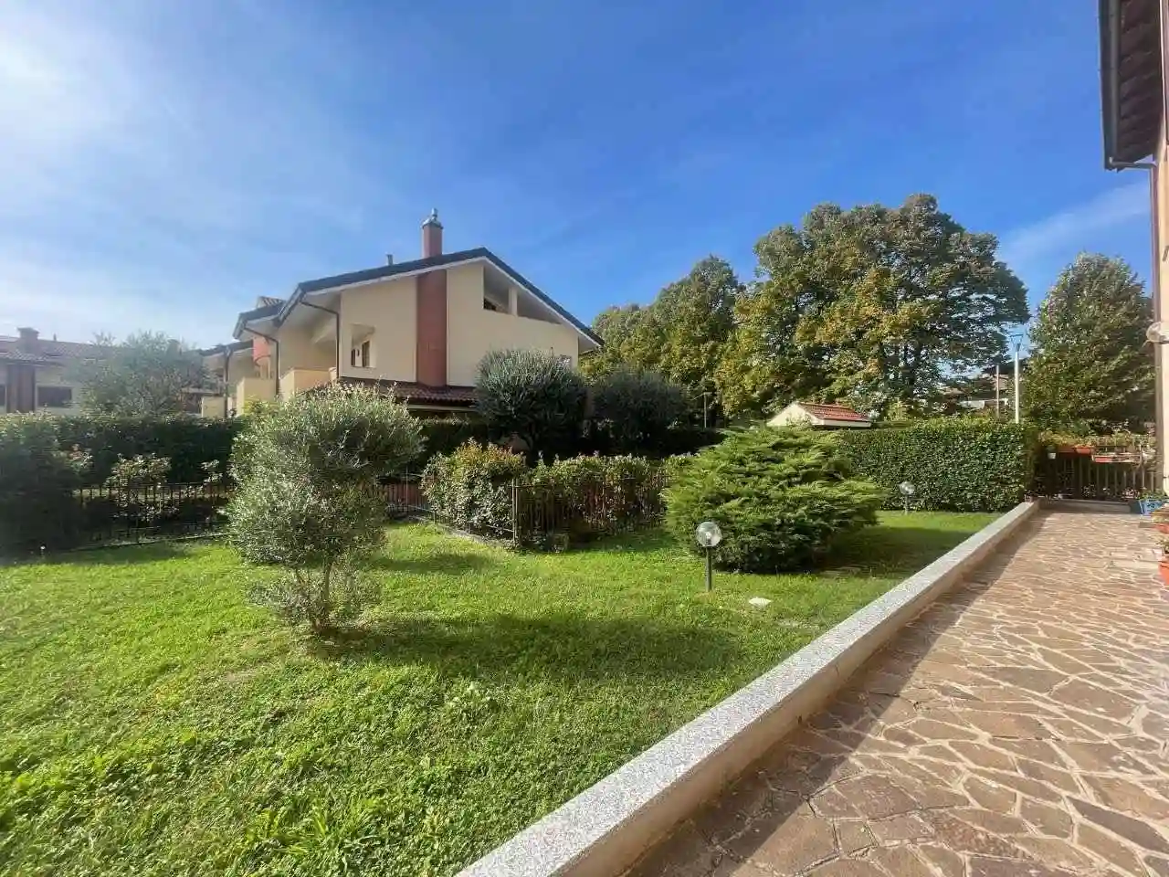 Villetta a schiera - foto 2