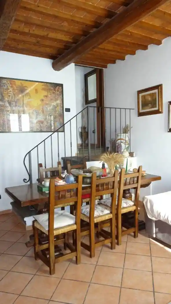Casa indipendente in vendita a Campi Bisenzio