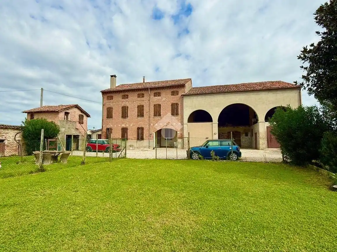 Rustico - Casale in vendita a Rubano