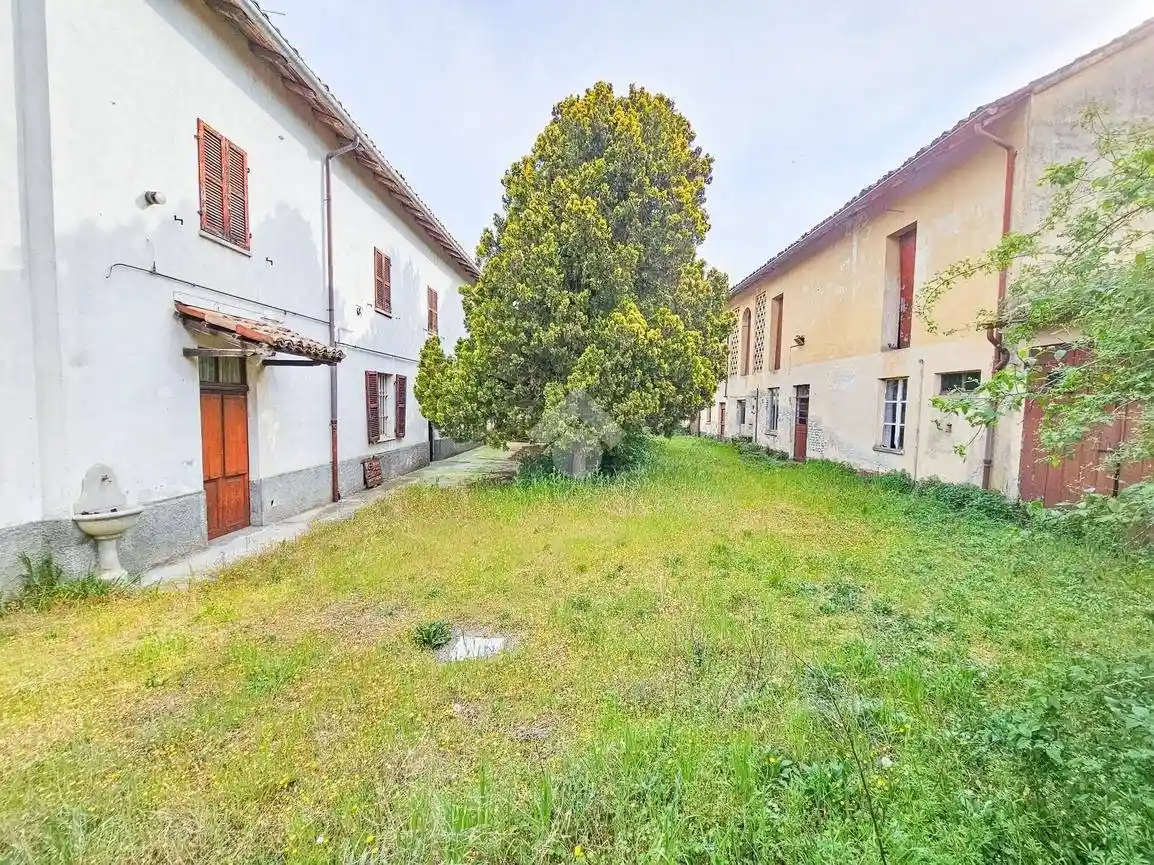 Casa indipendente in vendita a Bosco Marengo