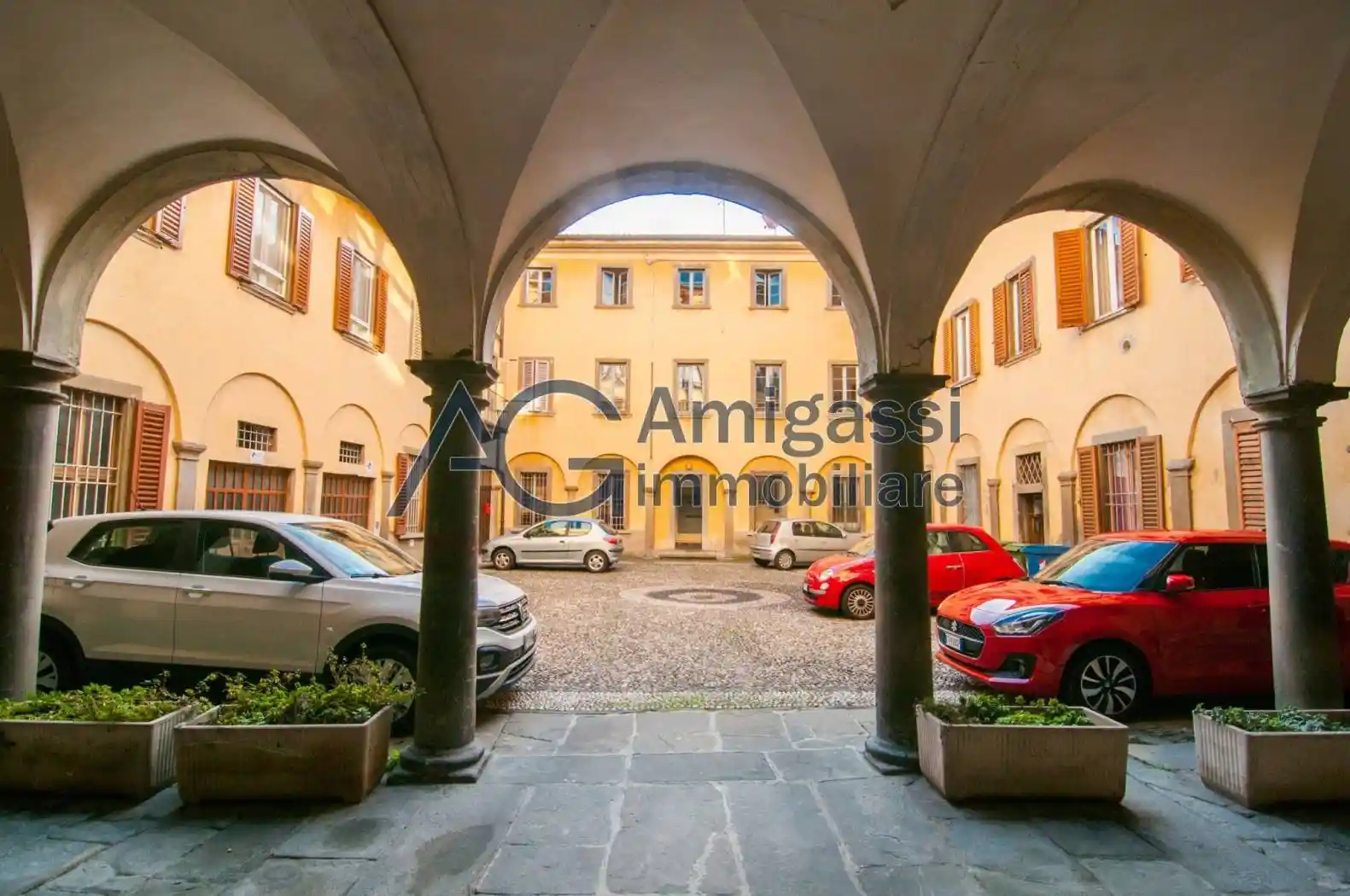 Appartamento in vendita a Bergamo
