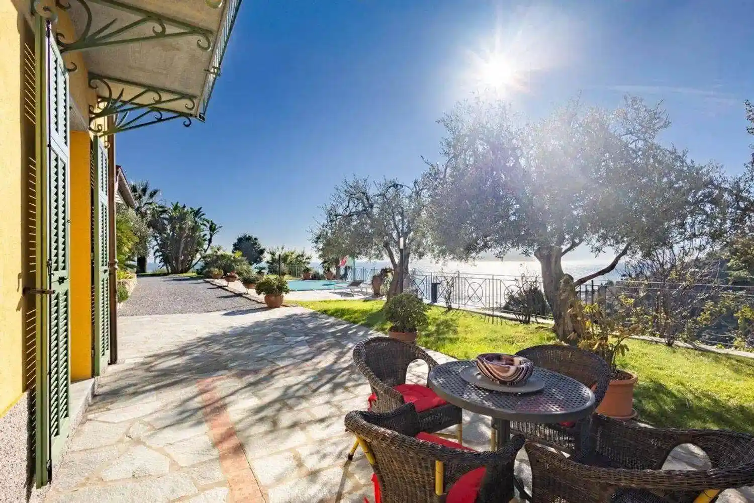 Villa in vendita a Bordighera