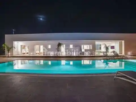 Villa in vendita a Carovigno