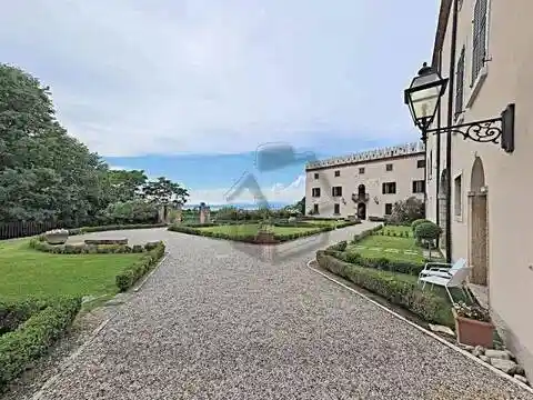 Appartamento in vendita a Lazise