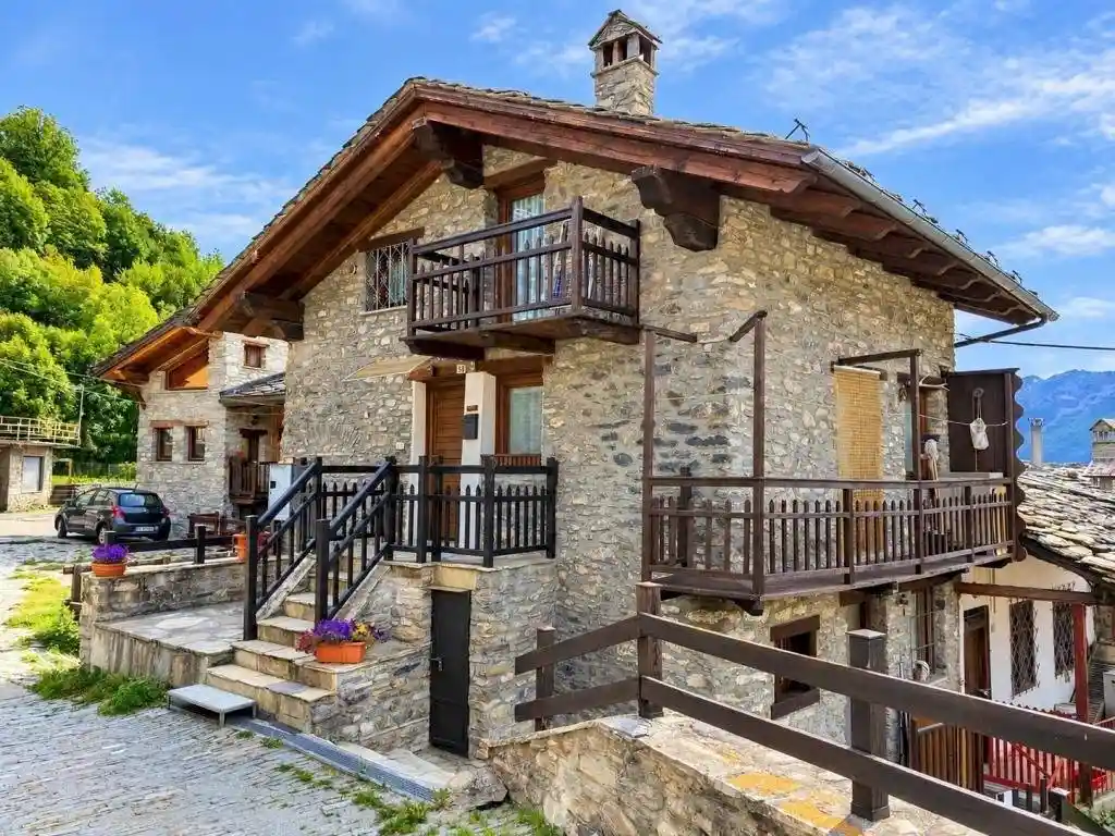 Casa indipendente in vendita a La Salle