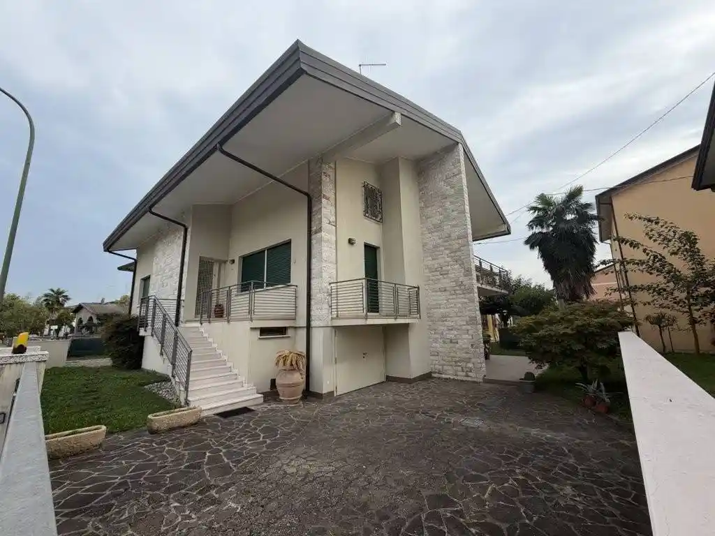 Villa in vendita a Mira