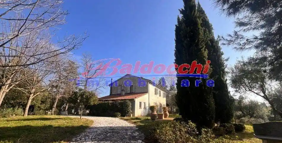 Rustico - Casale in vendita a Isola del Piano