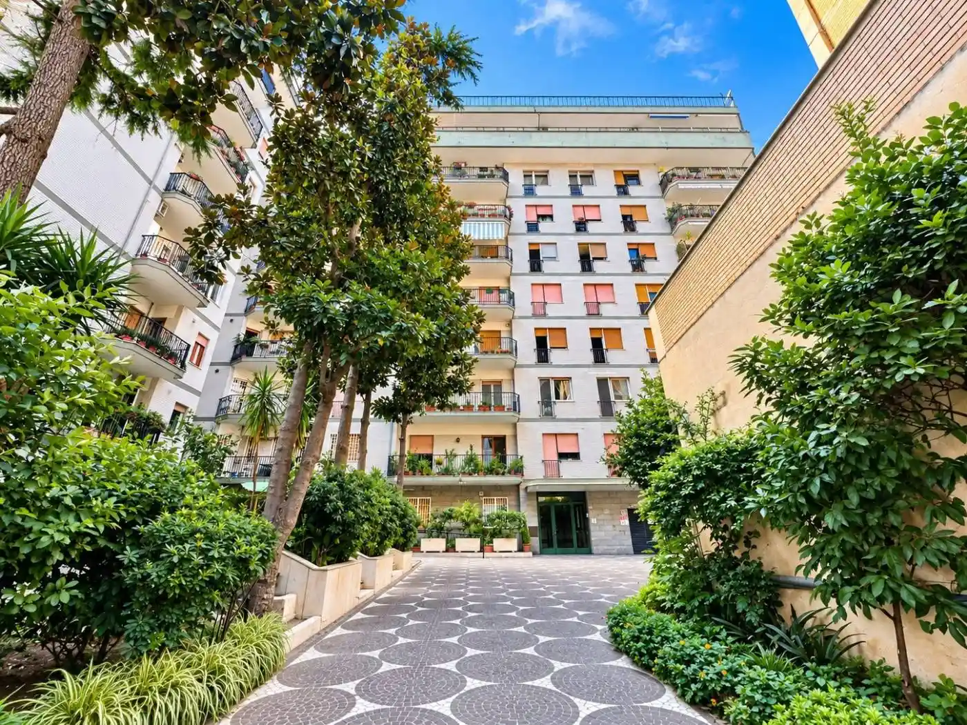 Appartamento in vendita a Napoli