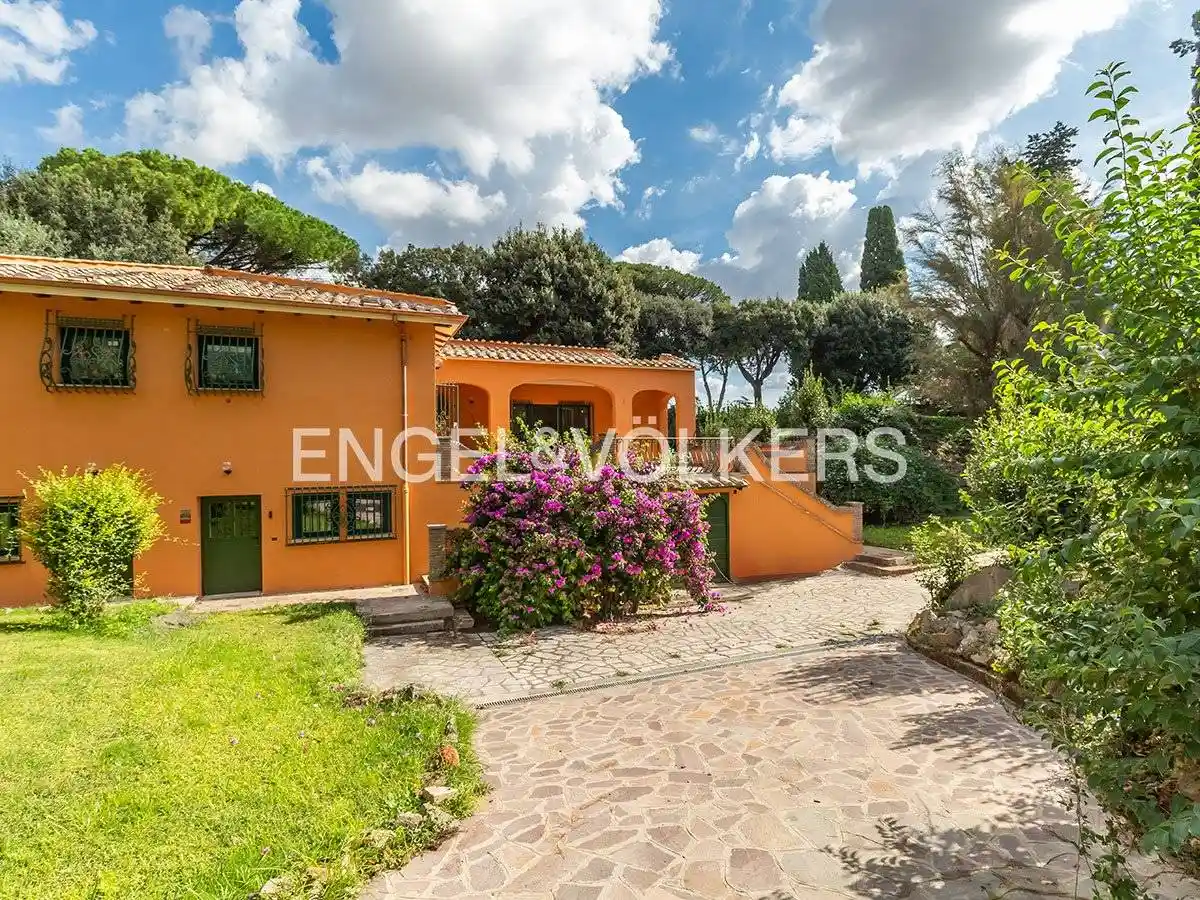 Villa in affitto a Roma