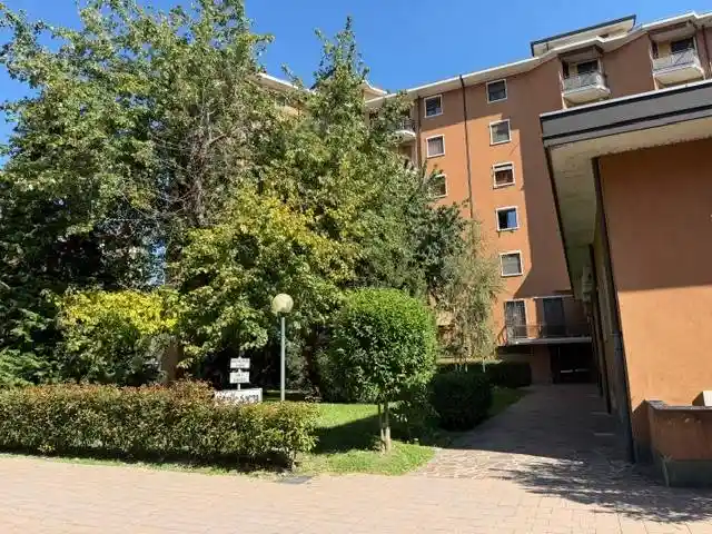 Appartamento in vendita a Trezzano sul Naviglio