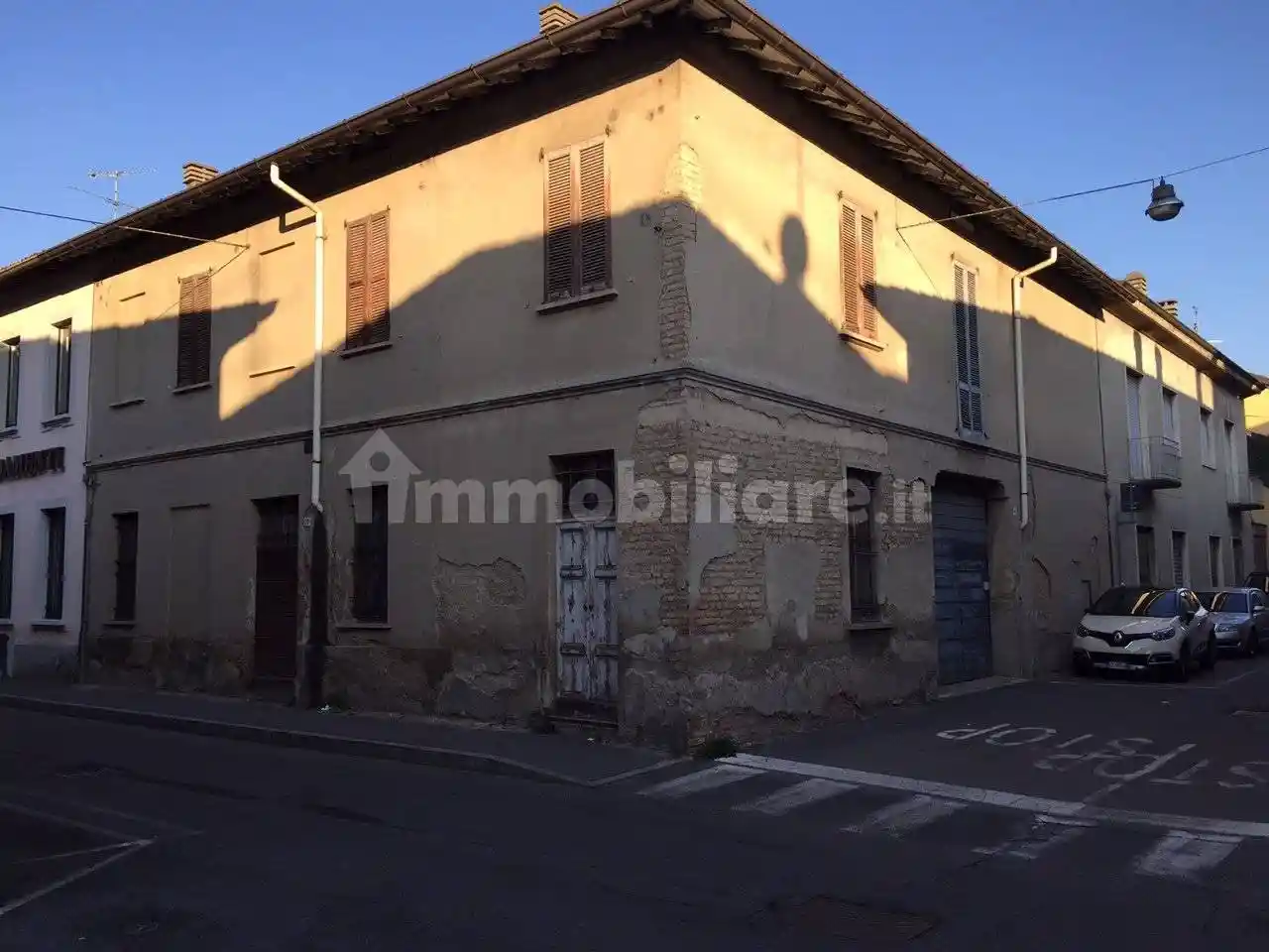 Palazzo - Edificio in vendita a Seregno