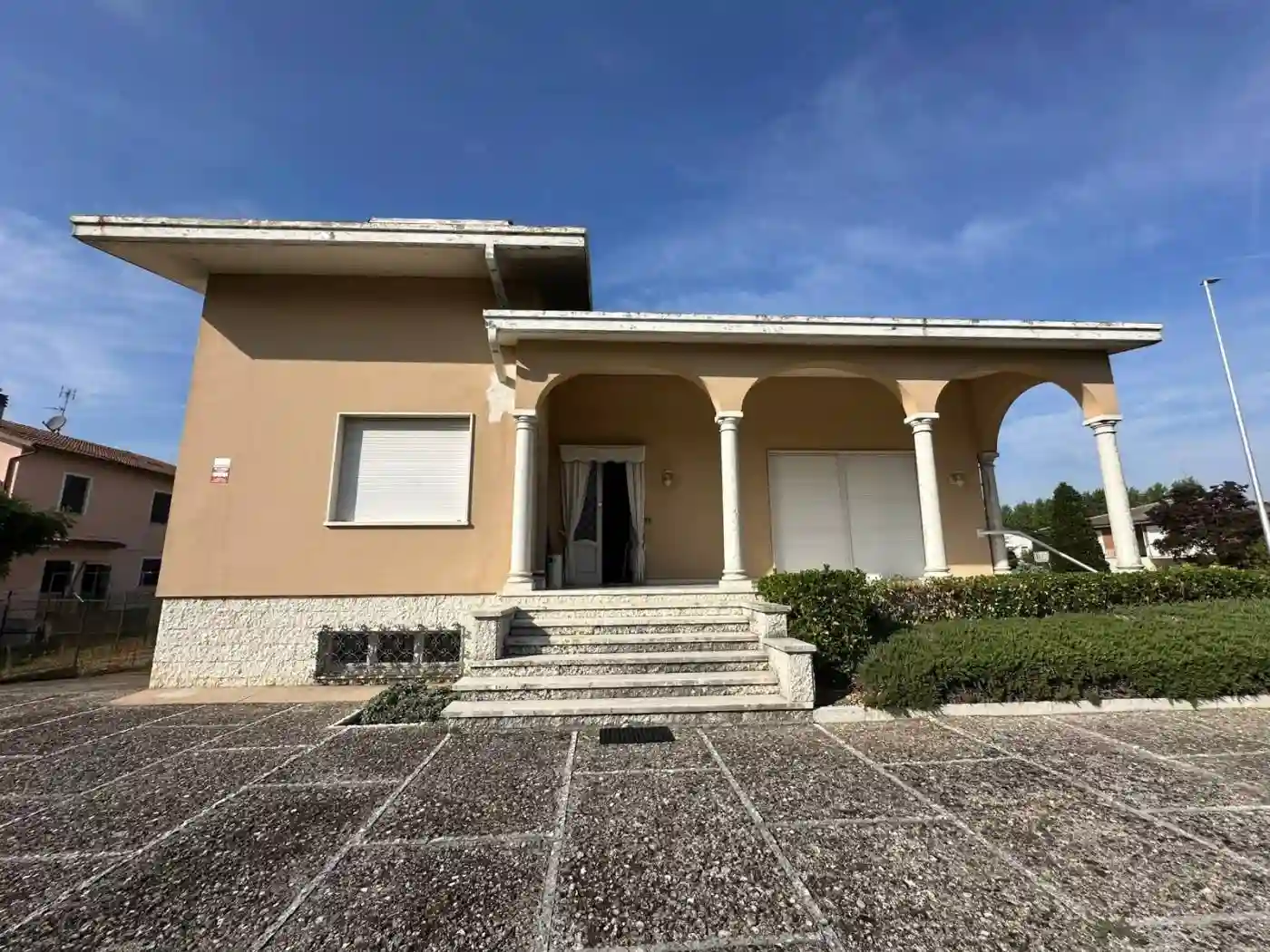 Villa - foto 2