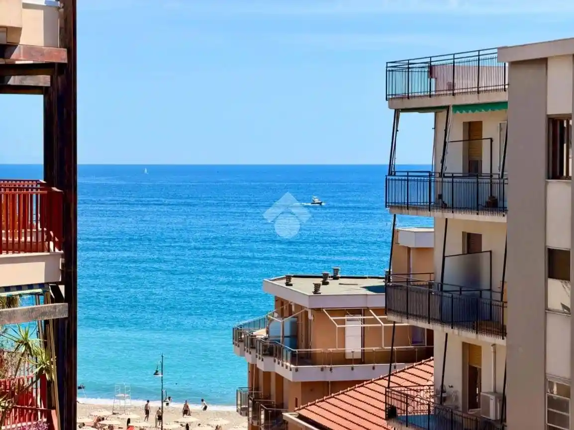 Appartamento in vendita a Albenga