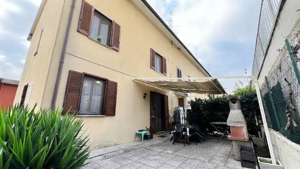 Appartamento in vendita a Comazzo