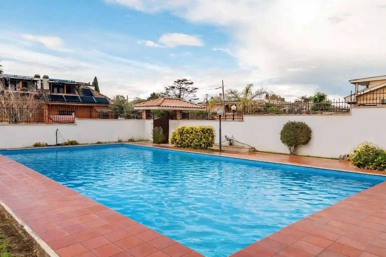 Villa - foto 2