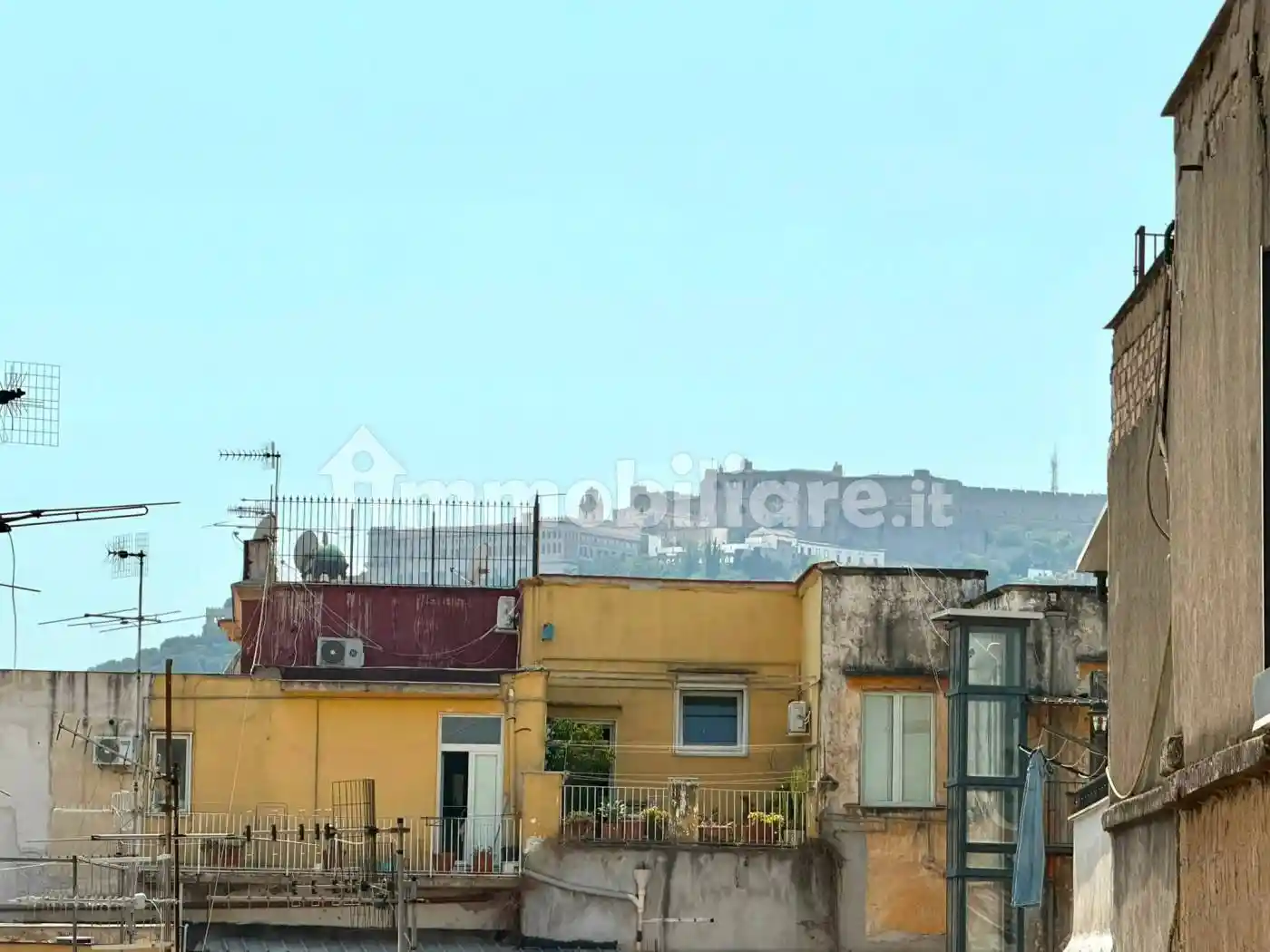 Appartamento in vendita a Napoli