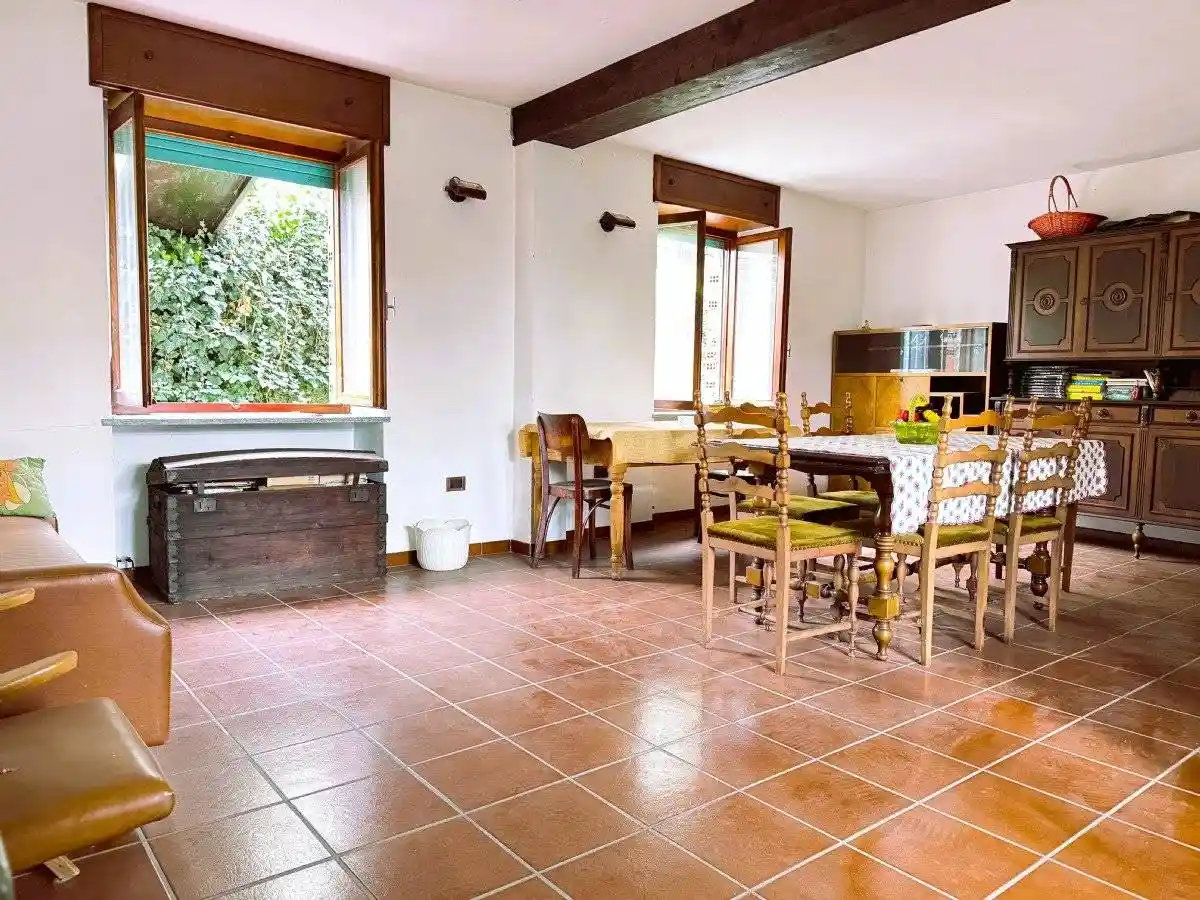 Casa indipendente in vendita a Nomaglio