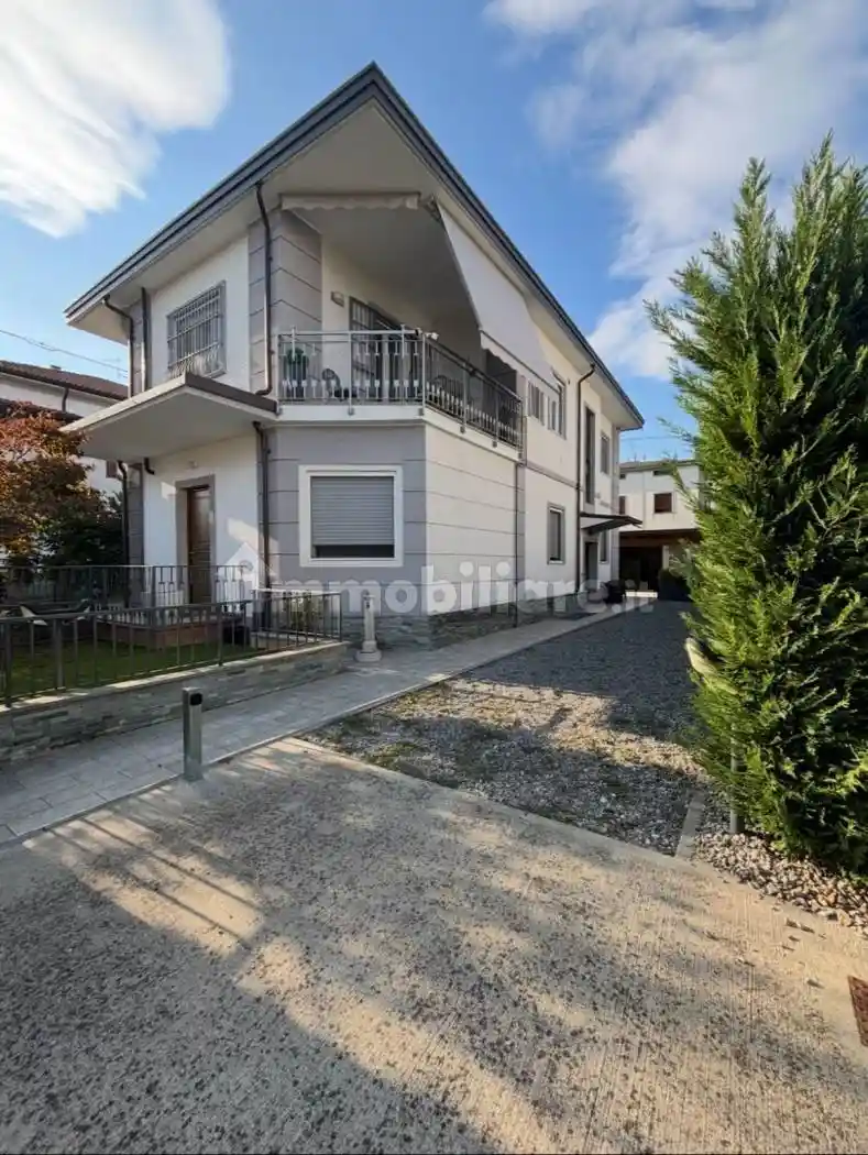Villa in vendita a Dalmine